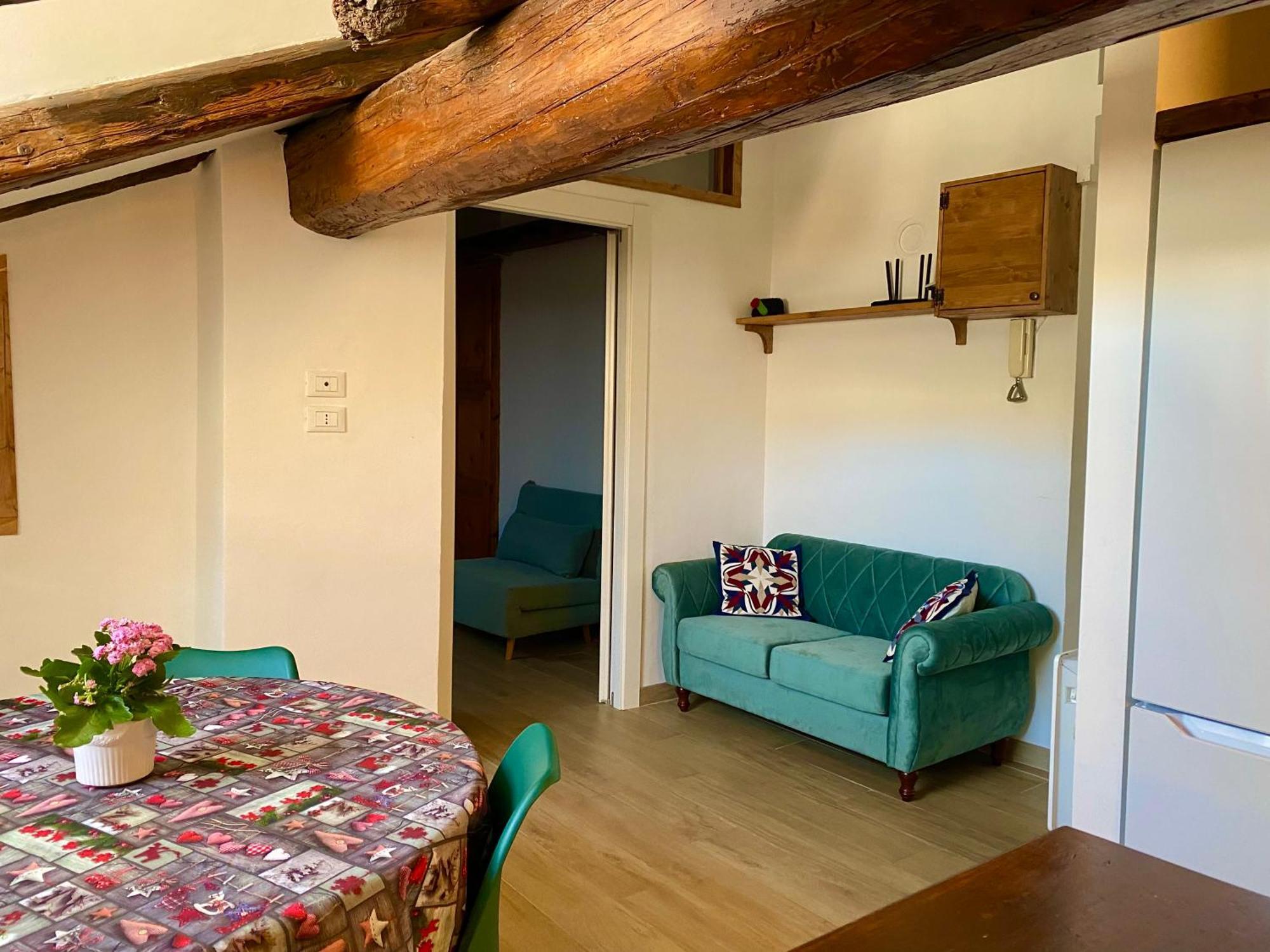 La Maison D'Odette - Cir 0063 Aosta Esterno foto